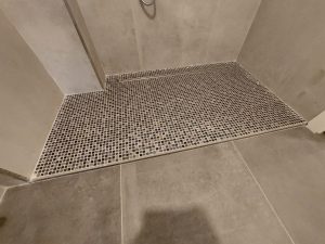 ristrutturare bagno con trasformazione vasca in cabina doccia Casalecchio frazione Marullina